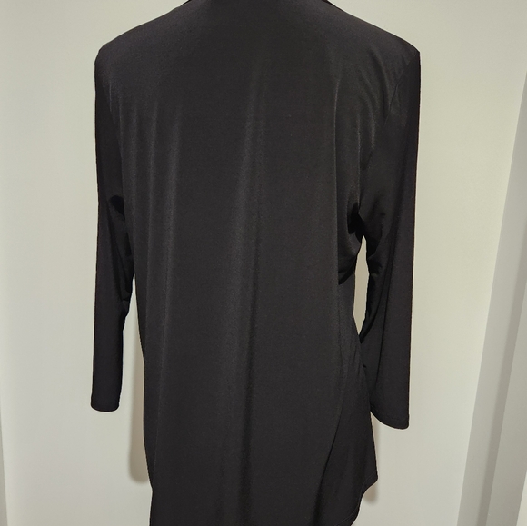 Calvin Klein Size medium Black with light blue trim and bar accent - Picture 3 of 3
